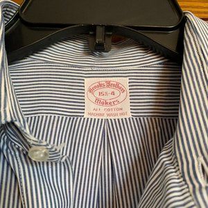 Brooks Brothers Long Sleeved Shirt. Size 15 1/2- 4. Blue Stripe, with Fr…